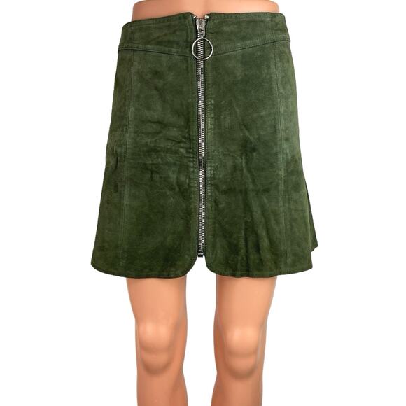 Zara Dresses & Skirts - Zara Green 100% Suede Leather Zip Front Mini Casual A Line Mini Skirt Size M